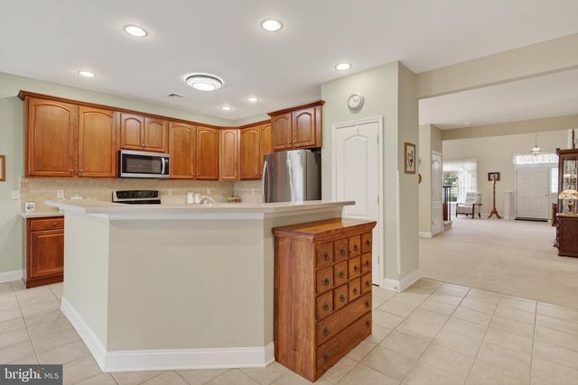 1832 MERCERS ML, Lancaster, PA 17601