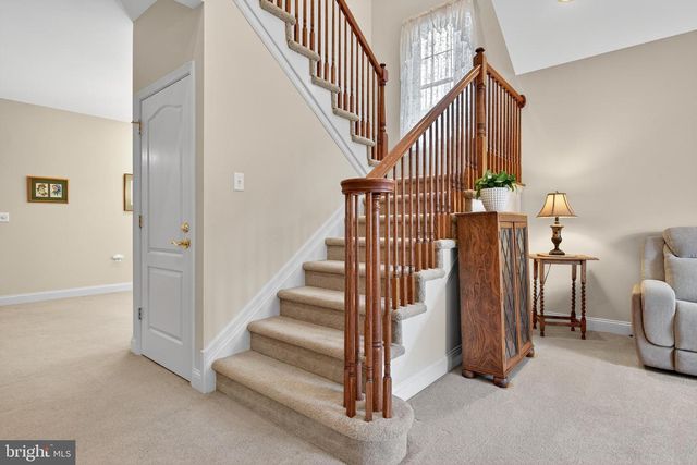 1832 MERCERS ML, Lancaster, PA 17601