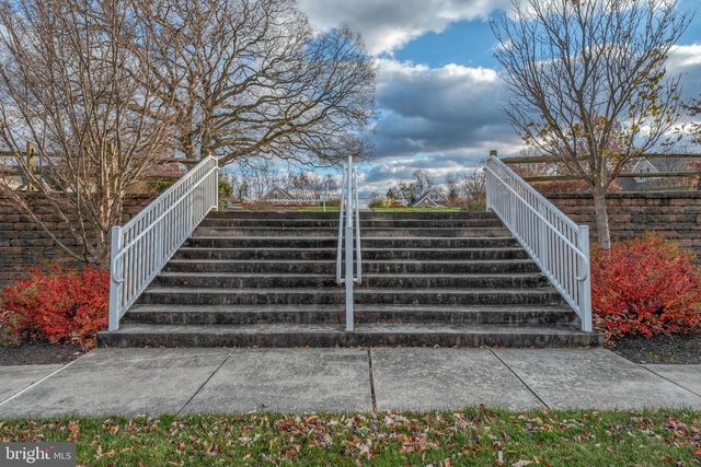 1832 MERCERS ML, Lancaster, PA 17601