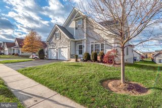 1832 MERCERS ML, Lancaster, PA 17601