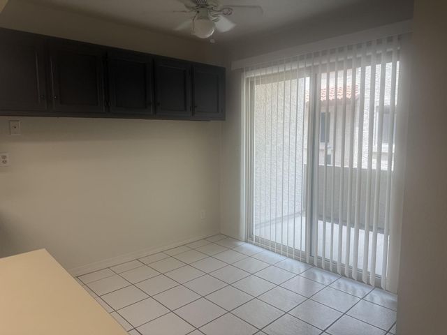 520 N Stapley Drive 116, Mesa, AZ 85208