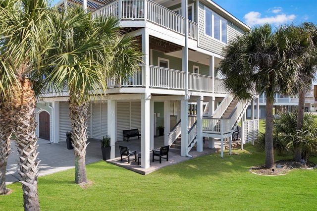 13951 Pirates Beach Boulevard, Galveston, TX 77554