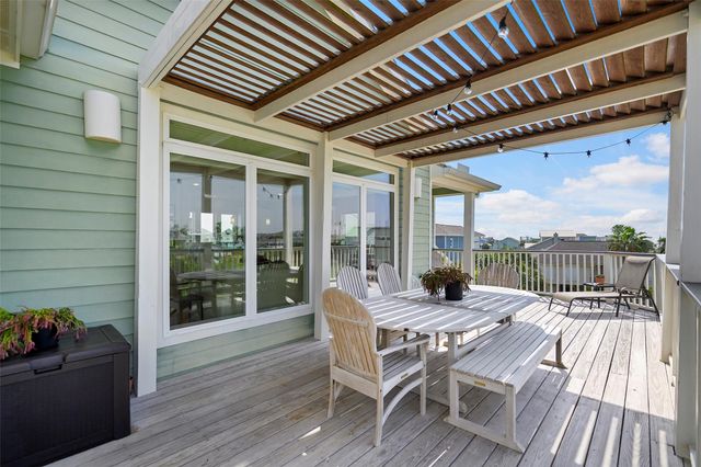 13951 Pirates Beach Boulevard, Galveston, TX 77554