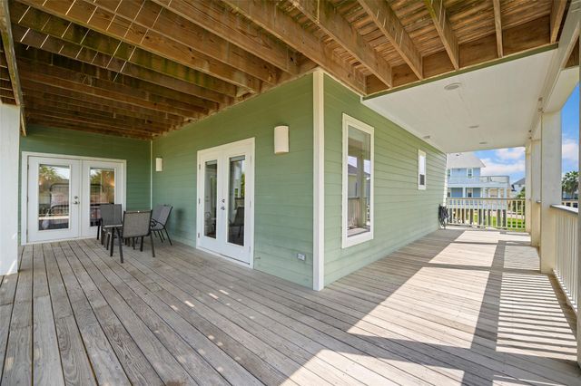 13951 Pirates Beach Boulevard, Galveston, TX 77554