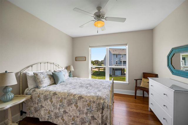 13951 Pirates Beach Boulevard, Galveston, TX 77554
