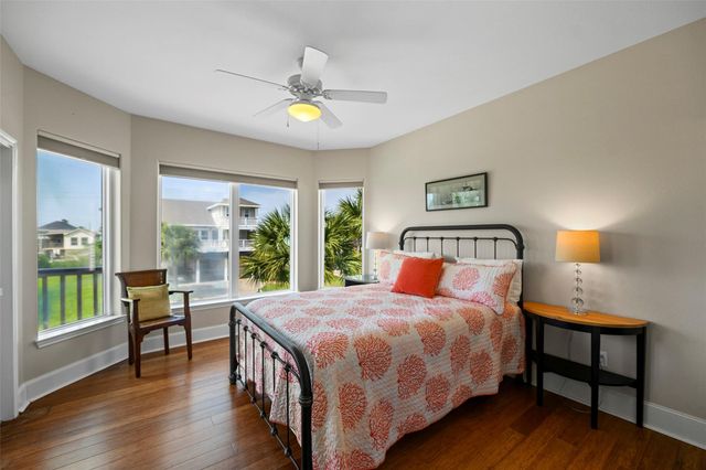 13951 Pirates Beach Boulevard, Galveston, TX 77554