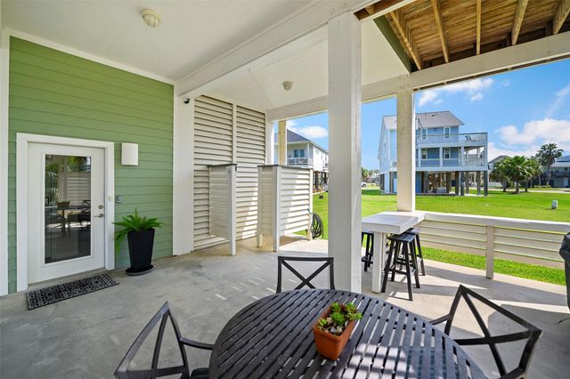 13951 Pirates Beach Boulevard, Galveston, TX 77554