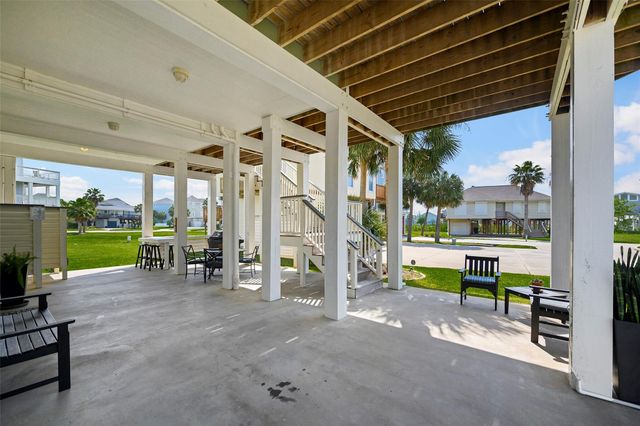 13951 Pirates Beach Boulevard, Galveston, TX 77554