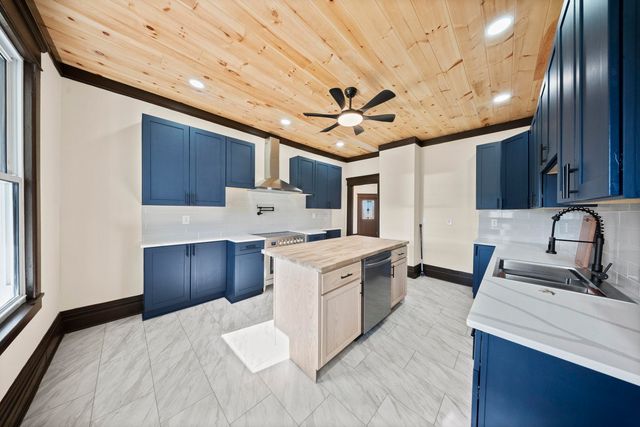 1722 Poplar Street, Kenova, WV 25530