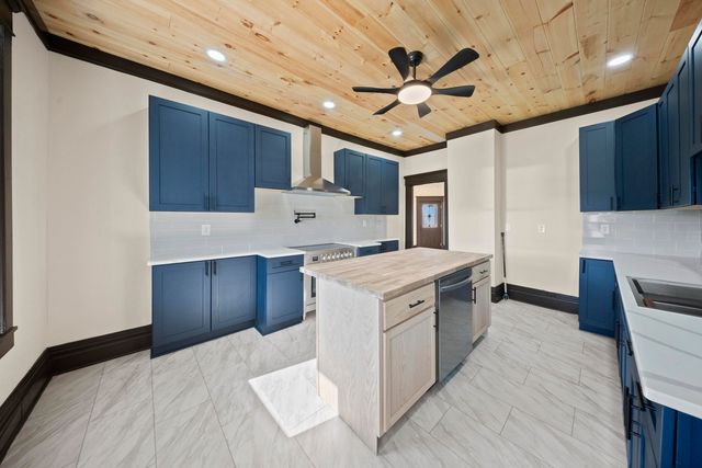 1722 Poplar Street, Kenova, WV 25530