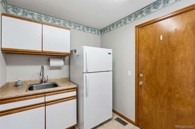 10367 E Aberdeen Avenue, Englewood, CO 80111
