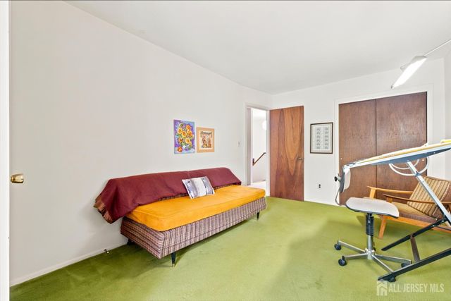 16 Irongate, Metuchen, NJ 08840
