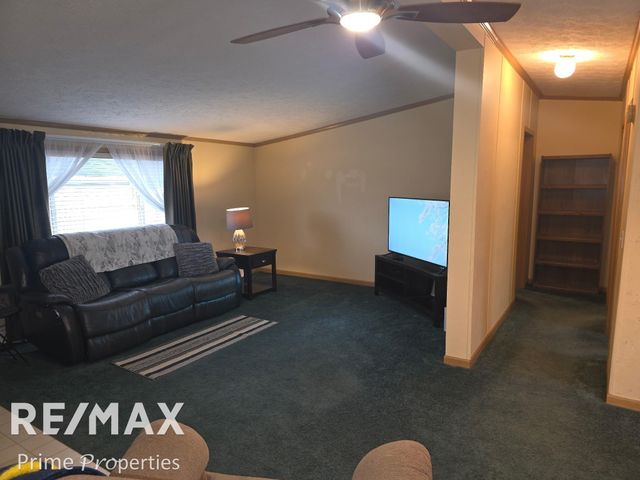 134 Apollo Avenue, Flushing Twp, MI 48433