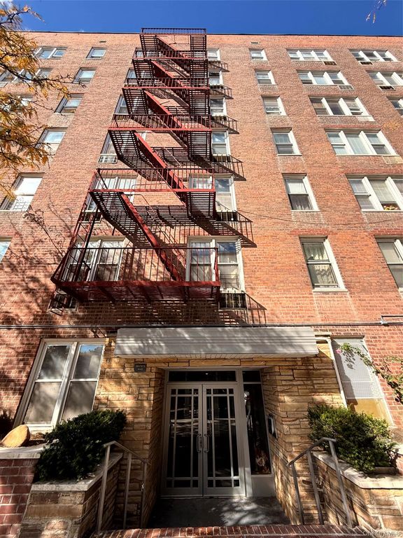 1332 Metropolitan Avenue 6K, Bronx, NY 10462 — photo 3