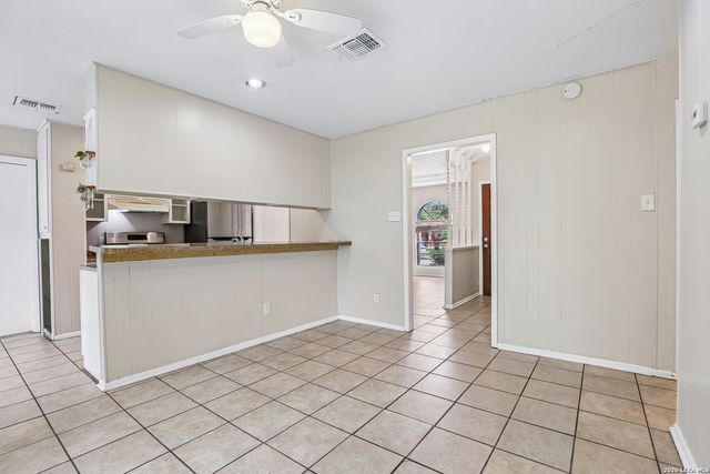529 Willow Dr, Converse, TX 78109