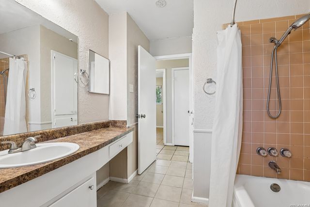 529 Willow Dr, Converse, TX 78109