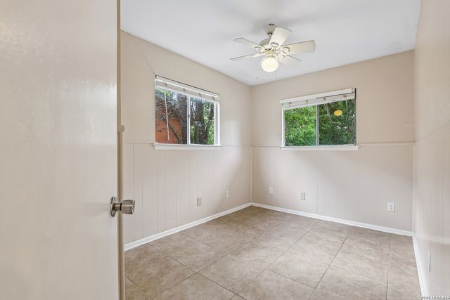 529 Willow Dr, Converse, TX 78109