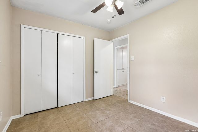 529 Willow Dr, Converse, TX 78109