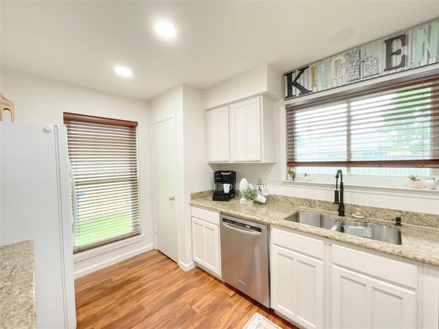 7410 Shoshone Drive, Baytown, TX 77521
