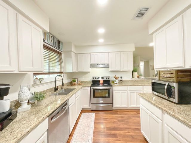 7410 Shoshone Drive, Baytown, TX 77521