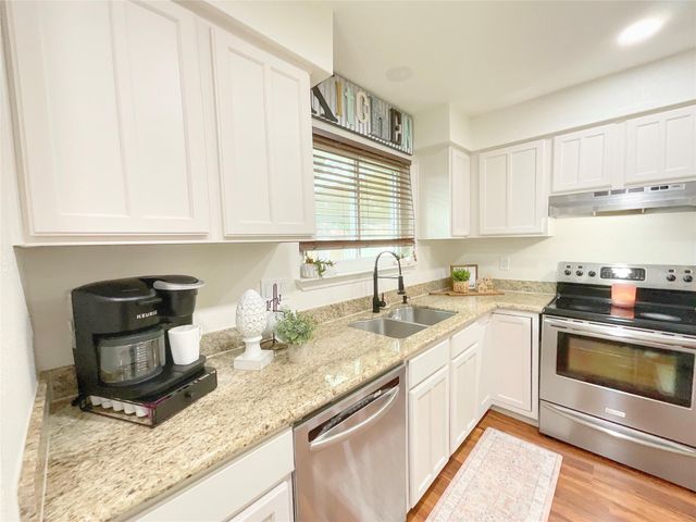 7410 Shoshone Drive, Baytown, TX 77521