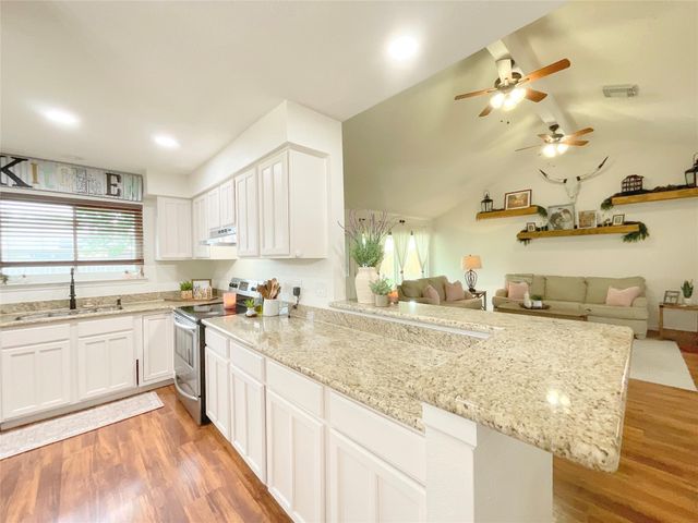 7410 Shoshone Drive, Baytown, TX 77521