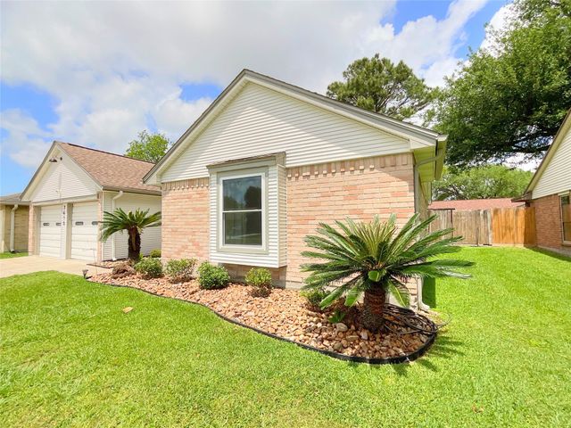 7410 Shoshone Drive, Baytown, TX 77521