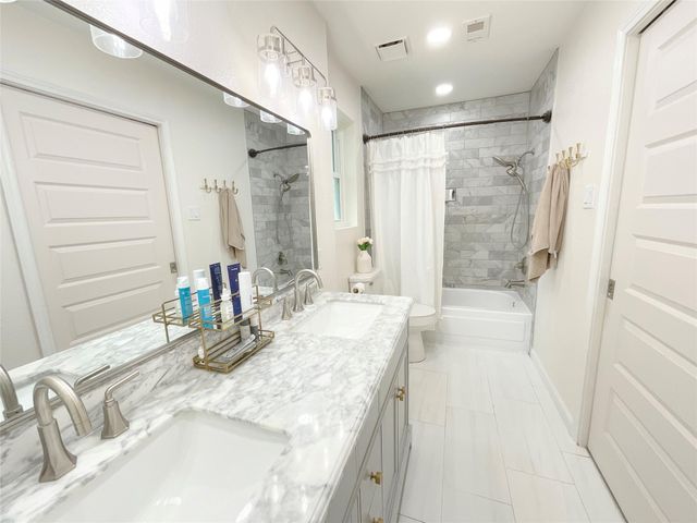7410 Shoshone Drive, Baytown, TX 77521