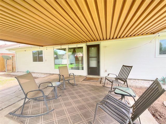7410 Shoshone Drive, Baytown, TX 77521