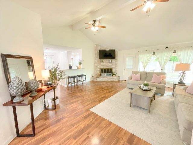 7410 Shoshone Drive, Baytown, TX 77521