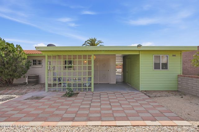 1041 S Abrego Drive, Green Valley, AZ 85614