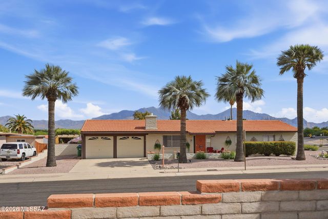 1041 S Abrego Drive, Green Valley, AZ 85614