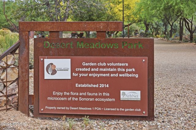 1041 S Abrego Drive, Green Valley, AZ 85614