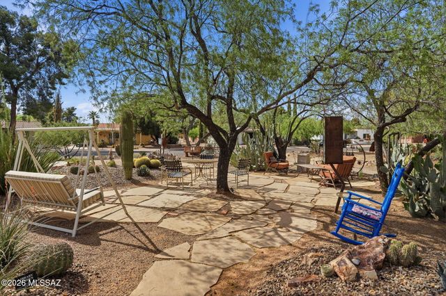 1041 S Abrego Drive, Green Valley, AZ 85614