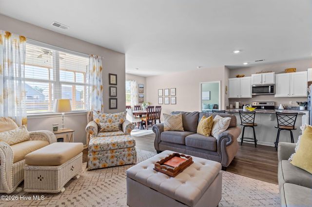 1115 Burled Oak Ridge Loop SE, Bolivia, NC 28422