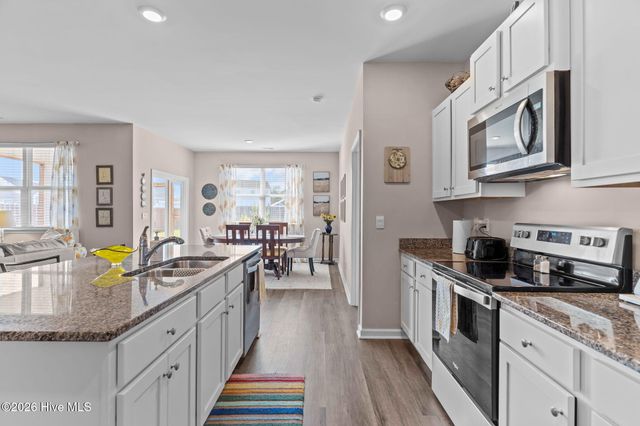 1115 Burled Oak Ridge Loop SE, Bolivia, NC 28422