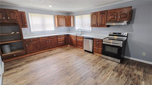 4235 Fuller Mill Road N, Thomasville, NC 27360