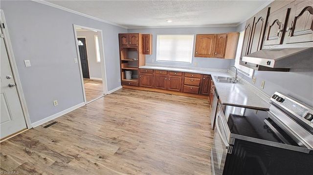 4235 Fuller Mill Road N, Thomasville, NC 27360