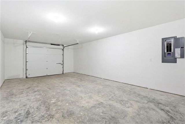 103 S Crittendon Street, Holden, MO 64040