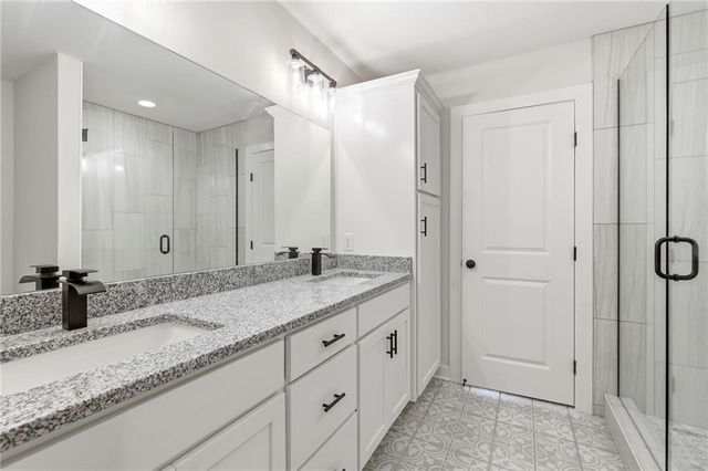 103 S Crittendon Street, Holden, MO 64040