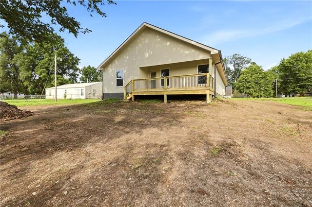 103 S Crittendon Street, Holden, MO 64040