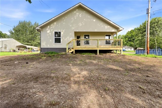 103 S Crittendon Street, Holden, MO 64040