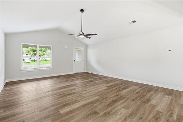 103 S Crittendon Street, Holden, MO 64040
