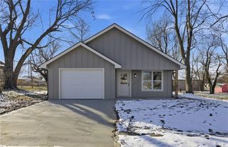 103 S Crittendon Street, Holden, MO 64040