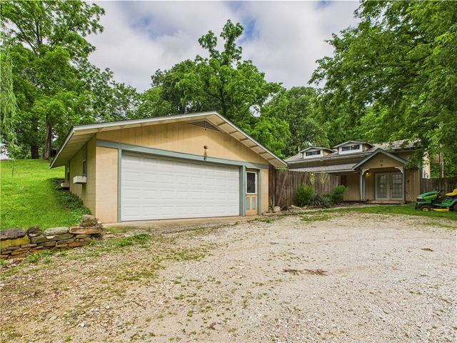 54 Southgate Drive, Harrison, AR 72601