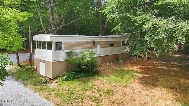 151 Hallborough Drive, Jonesborough, TN 37659