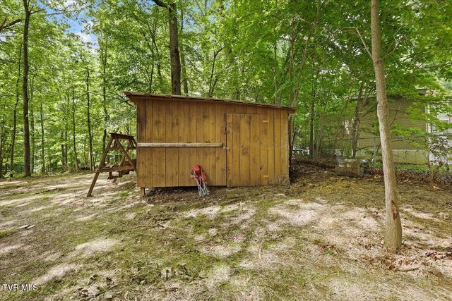 151 Hallborough Drive, Jonesborough, TN 37659