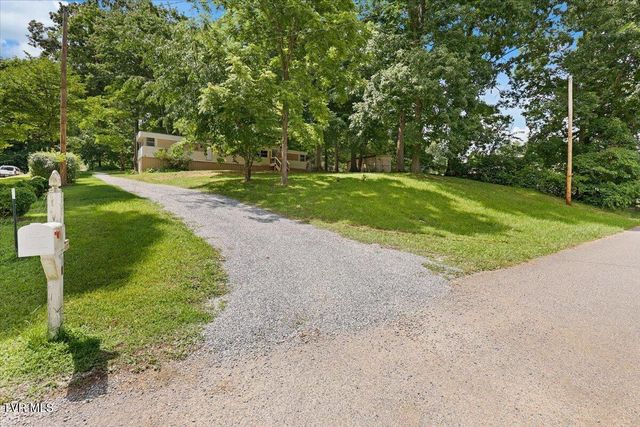 151 Hallborough Drive, Jonesborough, TN 37659