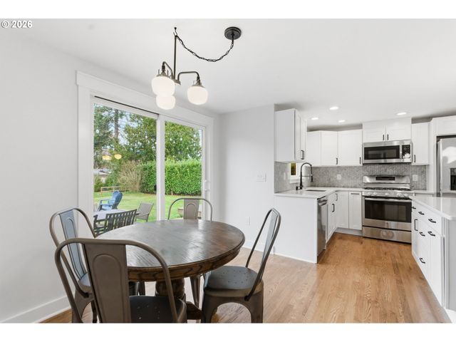 13295 Sw PEARL St, Beaverton, OR 97005