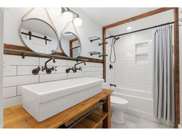 13295 Sw PEARL St, Beaverton, OR 97005